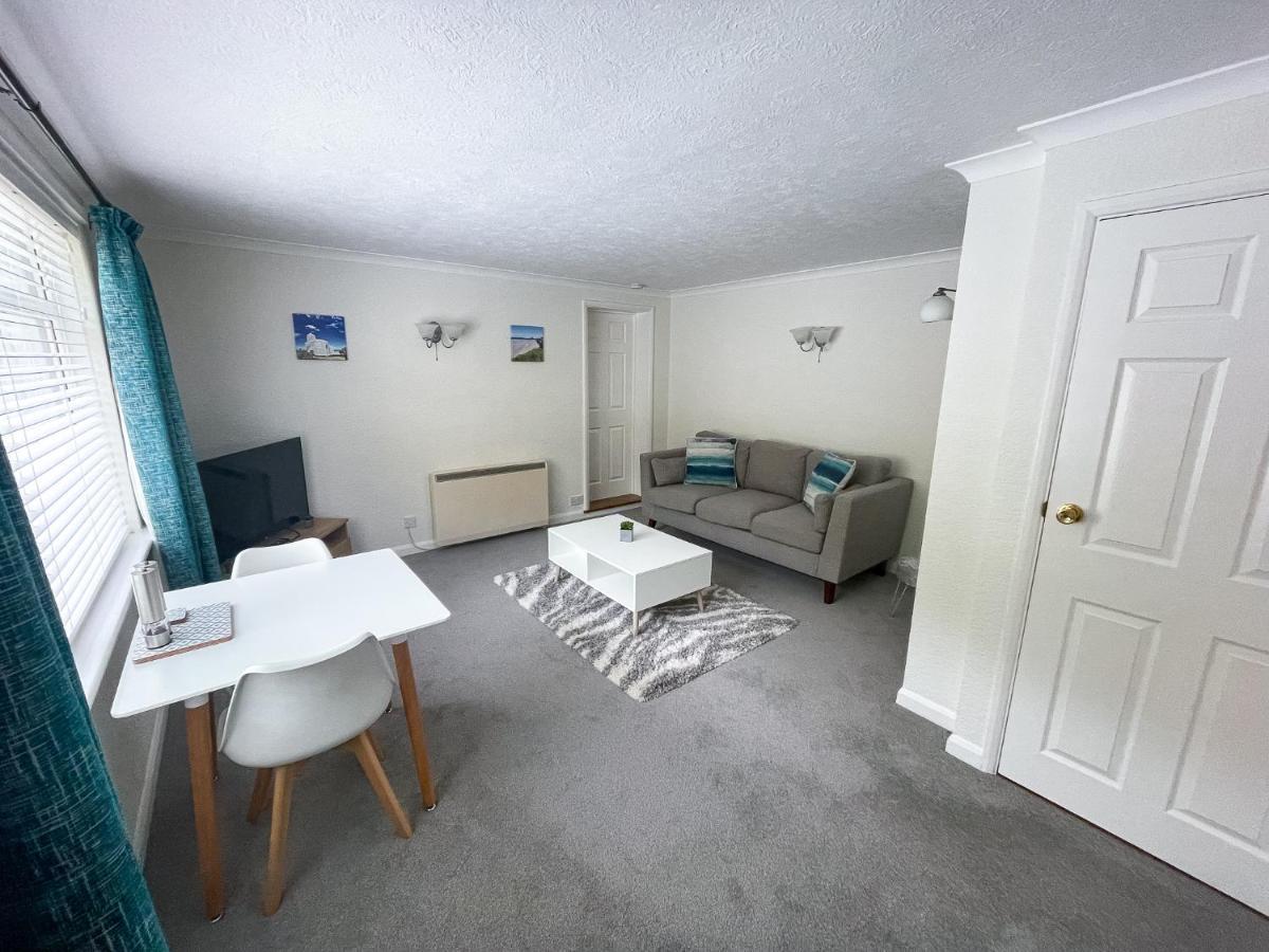 2 Chatsworth Riverscape Apartments - Peaceful Apartment In Great Location With Free Parking Overlooking The Gannel Just A Short Walk From Newquays Incredible Beaches And Local Amenities New Quay Εξωτερικό φωτογραφία