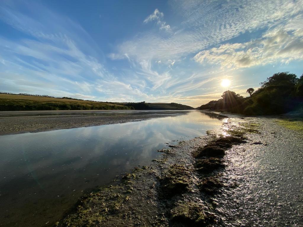 2 Chatsworth Riverscape Apartments - Peaceful Apartment In Great Location With Free Parking Overlooking The Gannel Just A Short Walk From Newquays Incredible Beaches And Local Amenities New Quay Εξωτερικό φωτογραφία